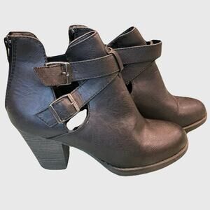 Black Buckle Strap Ankle Boots Cutout Chunky Heel Edgy Grunge Moto Booties Alt 7